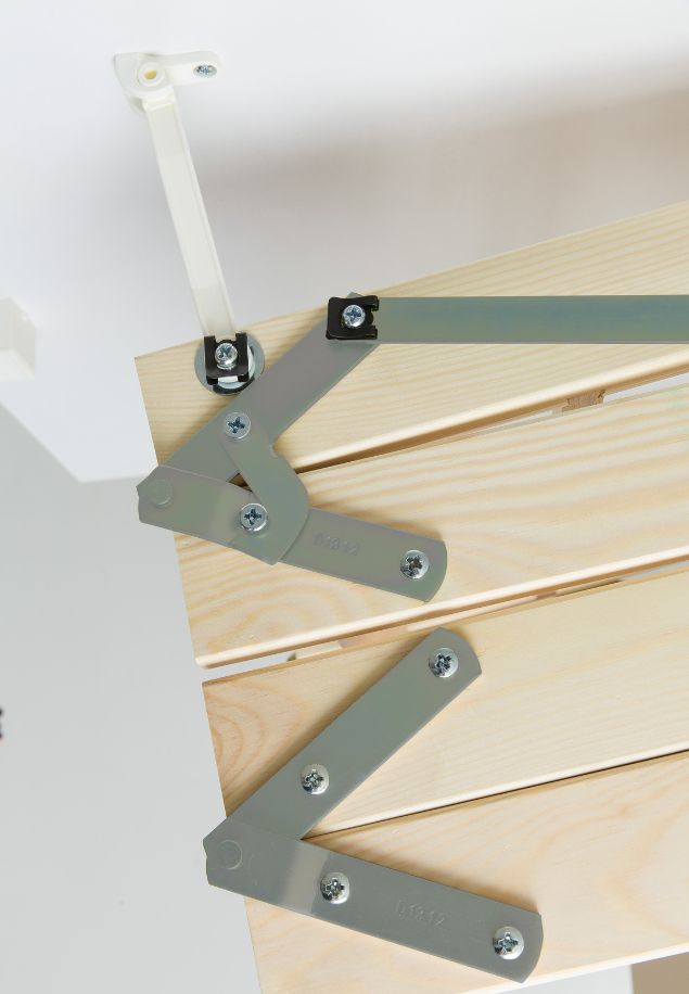 Mehanizam za otvaranje tavanskih stepenica ClickFIX® 36 GOLD MINI za sigurnost i udobnost. Mehanizam za otvaranje tavanskih stepenica ClickFIX® 36 GOLD MINI, dizajniran za jednostavno i sigurno korištenje.