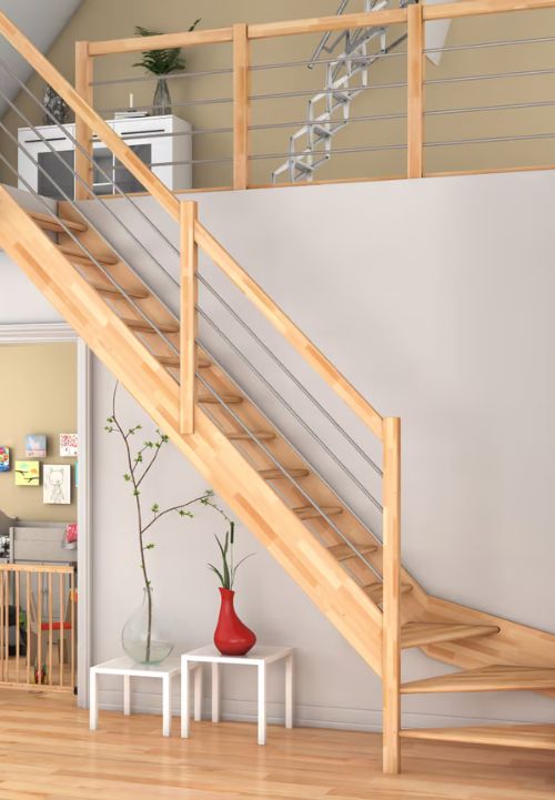 Schody PARIS z pełnymi stopniami i nowoczesną balustradą ze stalowymi elementami